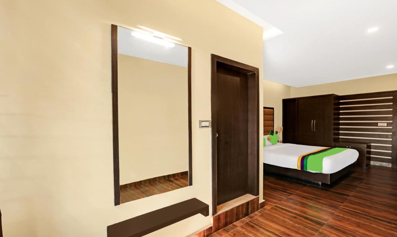 Treebo Doha King Hotel Madikeri Bagian luar foto